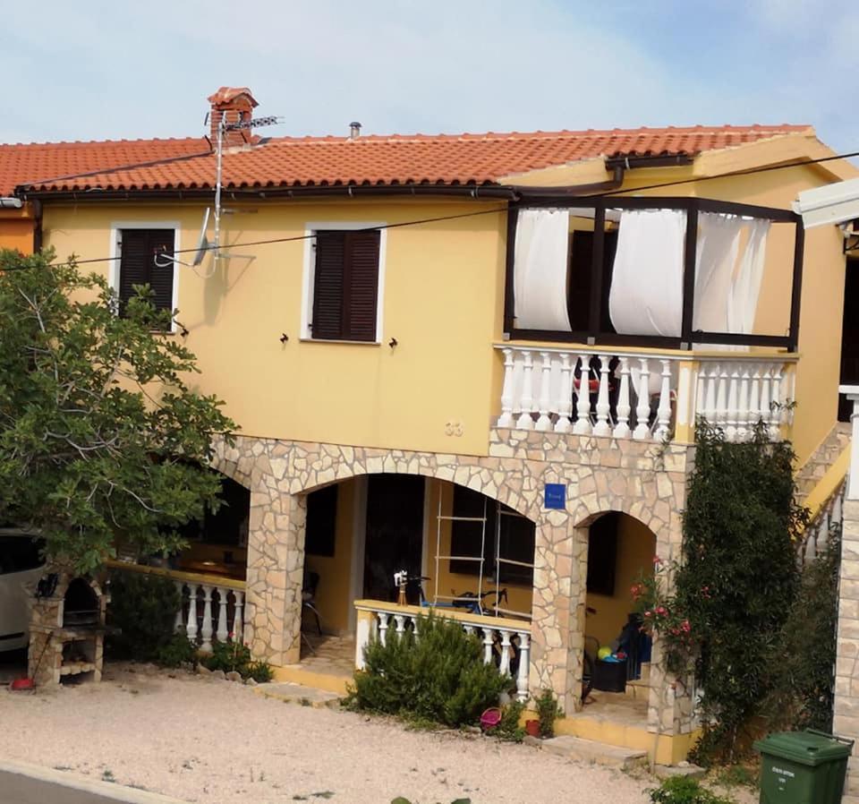 Apartmani Znidaric Vir Esterno foto
